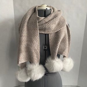 UGG Australia 100% Cashmere Quatro Pom Scarf